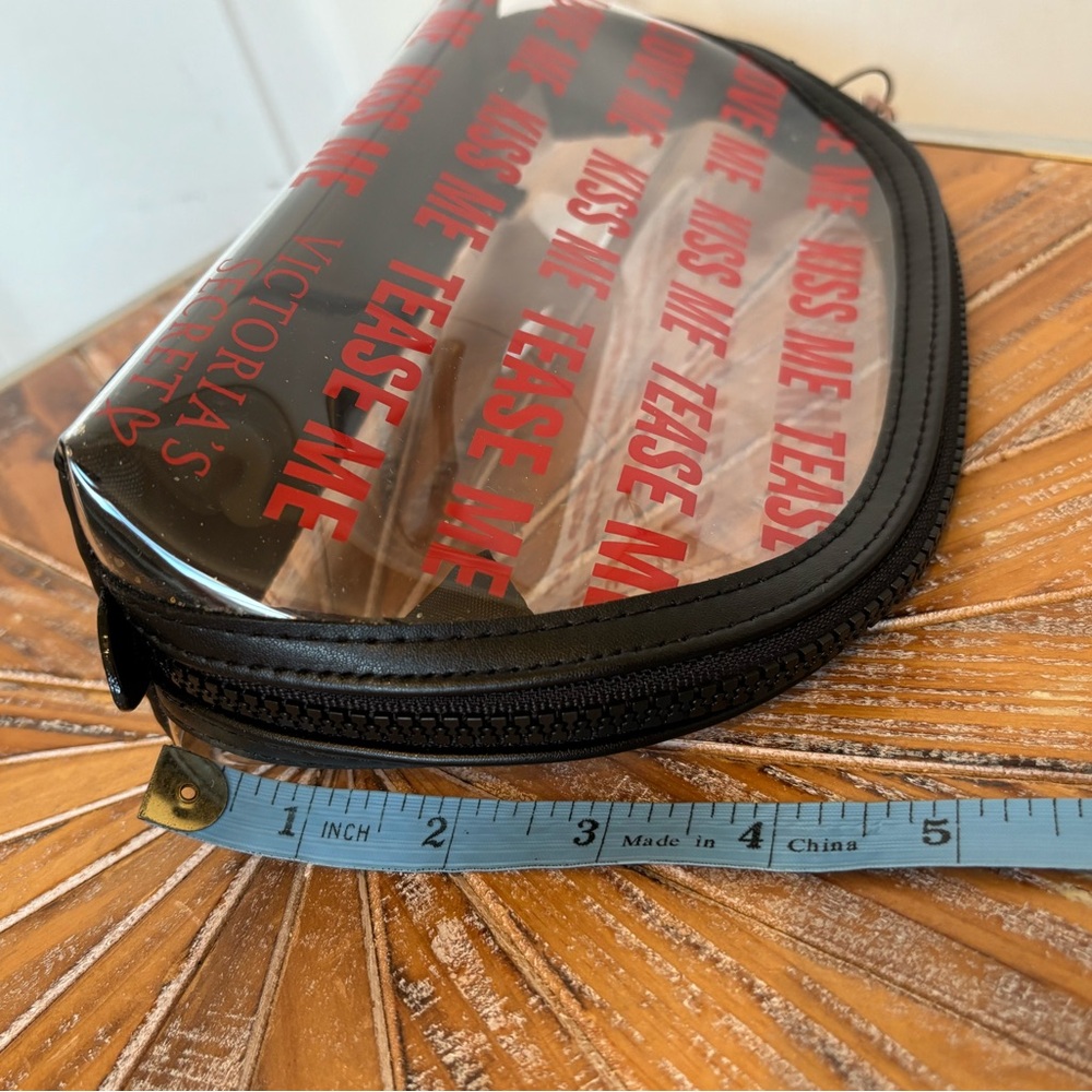 NIP Victoria’s Secret Clear Makeup Bag - Picture 3 of 7